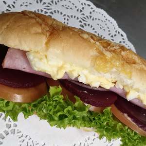 Sandwiches: Ham Roll