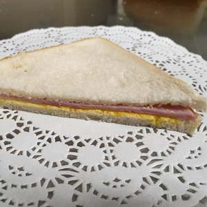Sandwiches: Ham & Mustard Sandwich