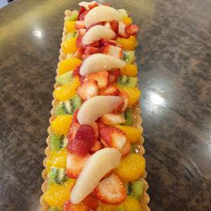 Long Fruit Flan
