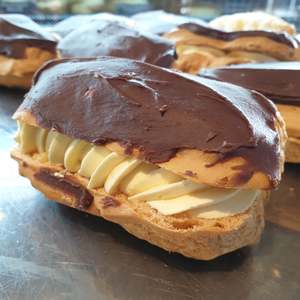 Chocolate Éclair