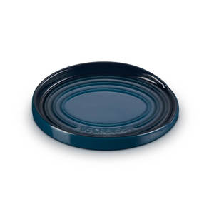 Le Creuset: Le Creuset Oval Spoon rest