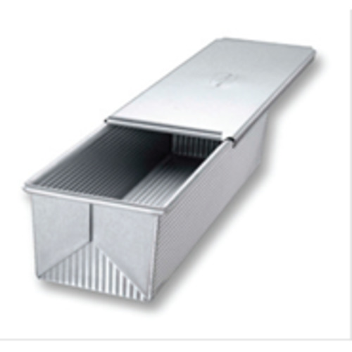 Bakeware: USA Pan Large Pullman Pan with Cover