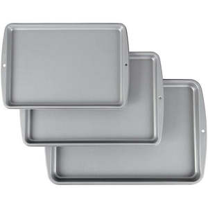 Baking Cookie Sheets: Wilton Cookie Sheet Set 3pce