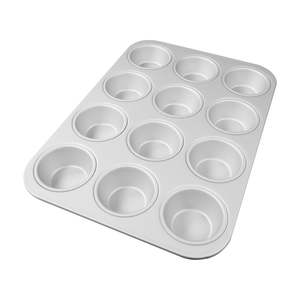 Cake Pans: Fat Daddio's Standard Muffin Pan