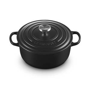 Le Creuset Signature 22cm Round Casserole
