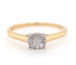 Engagement Rings: Diamond Cluster Ring