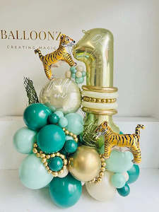 Kids Party Packages: Wild One number balloon marque