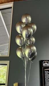 Helium Balloons: Silver helium bouquet 9pieces