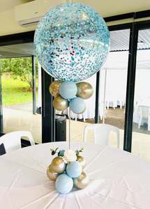 Pastel balloon centrepiece