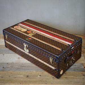 Products: Louis Vuitton Trunk