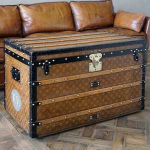 Louis Vuitton Trunk