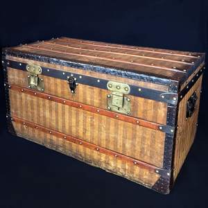 Louis Vuitton Trunk