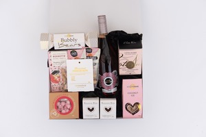 Products: PINK PARADISE - Barclae Ridge Gift Solutions