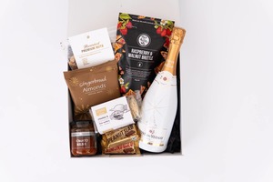 LA ELEGANCE - Barclae Ridge Gift Solutions