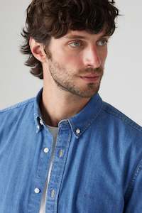 Mens Shirts: Levis Authentic Button Down Long Sleeve Shirt