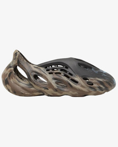 8w: Yeezy Foam Runner MX Cinder