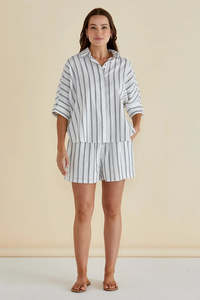 BETTY BASICS Sierra Short Black White Stripe White