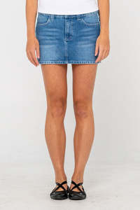 RUSTY Flip Mommy Low Rise Mini Denim Skirt Blasted Middy Blue Blue