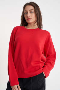 Knits Womens: HUFFER Neve Crew Cherry