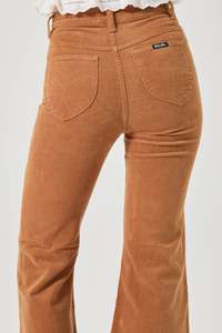 Pants Womens: ROLLAS Eastcoast Flare Deco Caramel