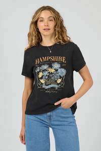 ALL ABOUT EVE Hampshire Regular Tee Washed Black