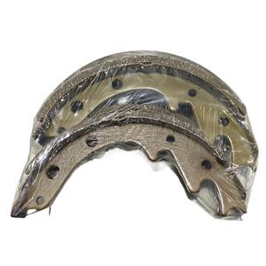 Ford Falcon: BRAKE SHOE SET Ford Falcon XL - XP Mustang Austin P76