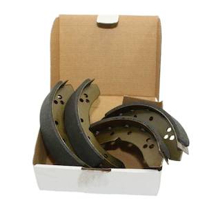 Triumph Spitfire: BRAKE SHOES Rear Triumph Herald Spitfire (All)
