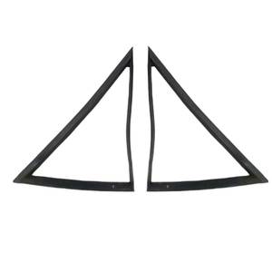 Ford Uk: QUARTER VENT SEAL Rear Fixed PAIR Cortina Mk1 4dr 1/4 Light Rubb