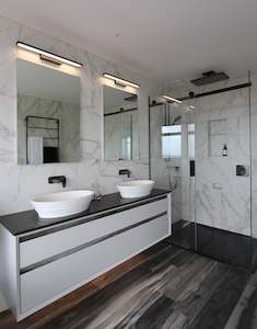 STARK LED MIRROR WALL LIGHT 600MM STANDARD