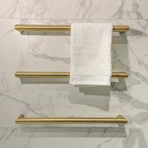 Single Bar Bathroom Towel Rails: CODE ARC 482MM ROUND HEATED TOWEL RAILS - 8 COLOURS