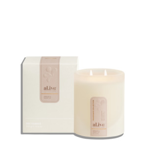 AL.IVE BODY SOY CANDLE - APRICOT AND SWEET FIG