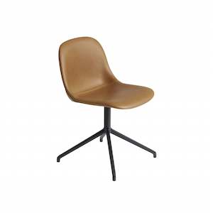 Muuto Fiber Side Chair: Fiber Side Chair Swivel Base - Leather