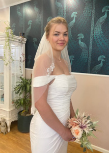 Color Lavender: Delicate Flower Ivory Veil in 3/4 Metre length Express NZ wide