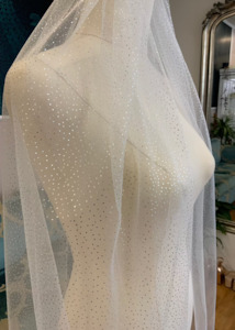 Color Lavender: Sparkling bridal veil in ivory/silver Express NZ Wide