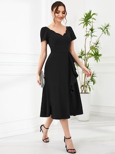 Miranda classic tea length dress in black s12-14 Express NZ wide