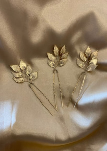 Accessories: Gold leaf hair pin set Express NZ Wide