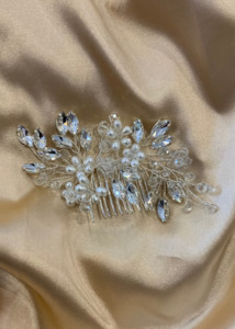 Accessories: Pearl and diamante silver hair comb Express NZ Wide