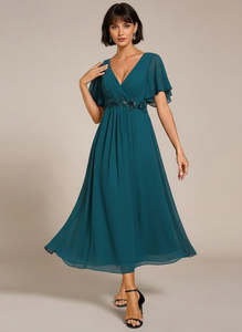 Corrieanne Mother of the bride/groom midi dress in teal Express NZ Wide