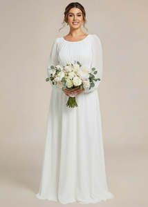 Wedding Gowns Under 1000: Wanda boat neck ivory wedding dress Express NZ Wide