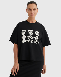 New Arrivals New: Motif Tee Black