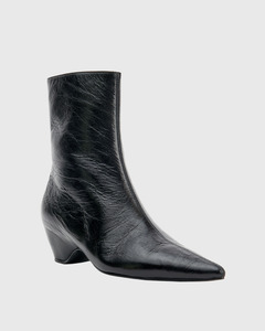 Alias Mae: Easton Black Oily Crinkle Leather