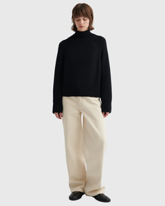 New Arrivals New: Triangle Jumper Black