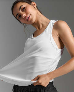 Clothing: 2XU Womens Aspire Singlet Wht