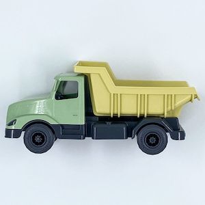 Toy Trucks & Construction Vehicles: Sugar Cane Kids Toys Small Tipper Truck