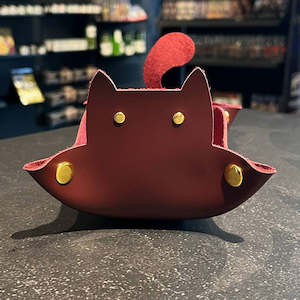 Dice Accessories Dice Bags Cases Trays And Towers: Cat Dice Tray - Burgundy