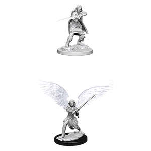 Miniatures: Female Aasimar Fighter - Nolzur's Marvelous Unpainted Miniatures
