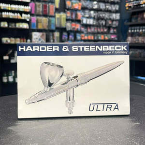 Harder & Steenbeck Airbrushes - ULTRA 2024 Airbrush - 0.45mm Needle 5ml Cup