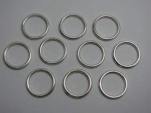 10 Metal rings 18mm Beadzone