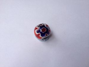 Products: 1 Red glass charm 12x14x14mm Beadzone