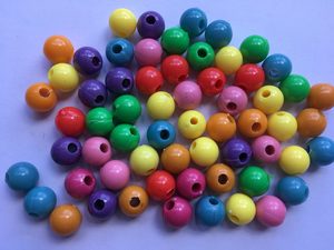 Products: 55 Plastic smooth round beads 10mm Beadzone